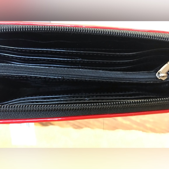 SOLD Disney Minnie Mouse Wallet and matching Fob Black Red White - Picture 5 of 11